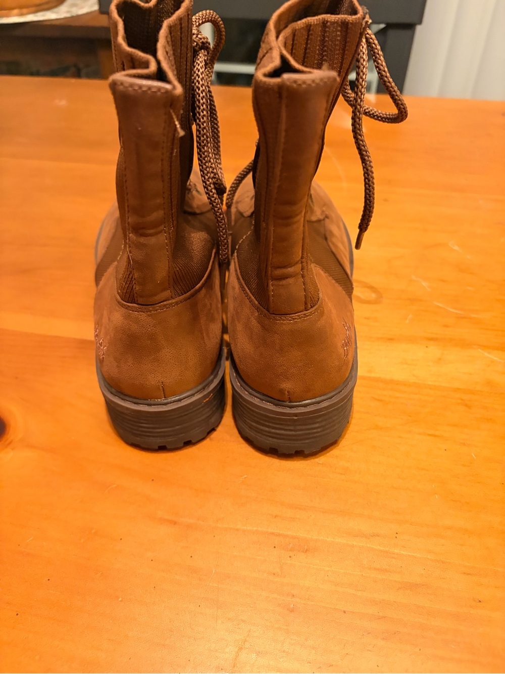 Womens Tan Lace-Up Utility Boots - Picture 3 of 5